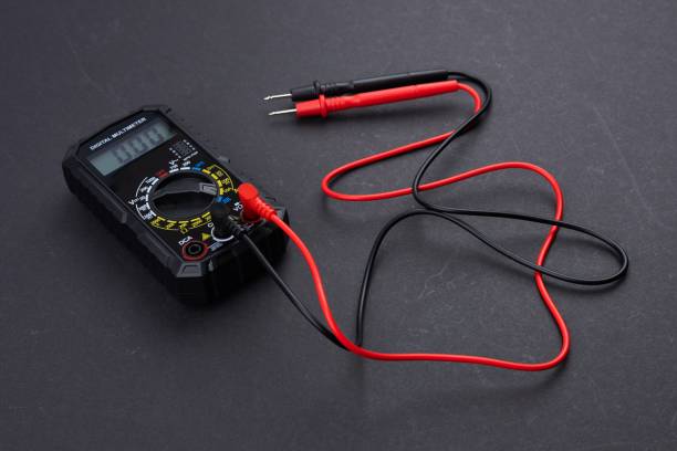 multimètre outils mesure tension testeur électricité