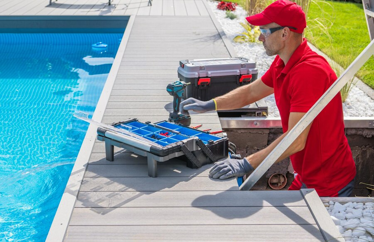 Pourquoi la garantie décennale de l'installateur d'une piscine est cruciale