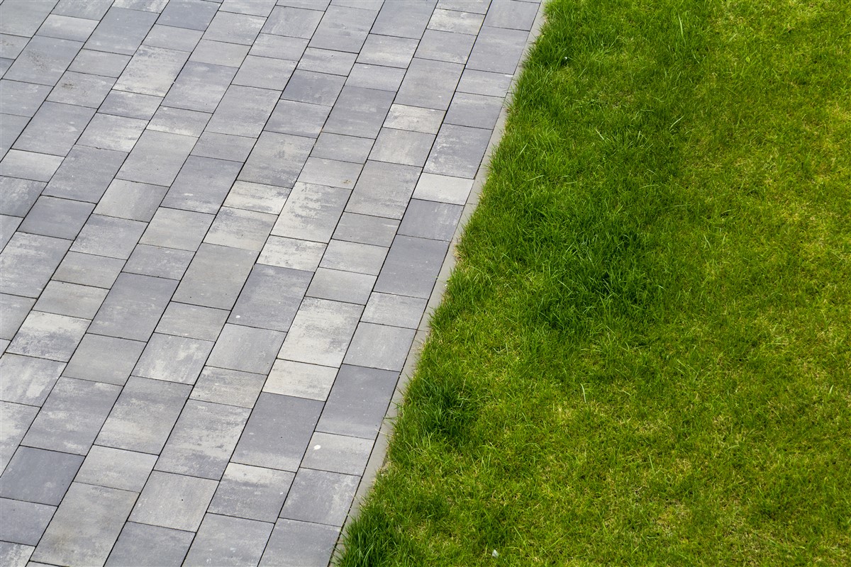 gazon synthétique sur carrelage