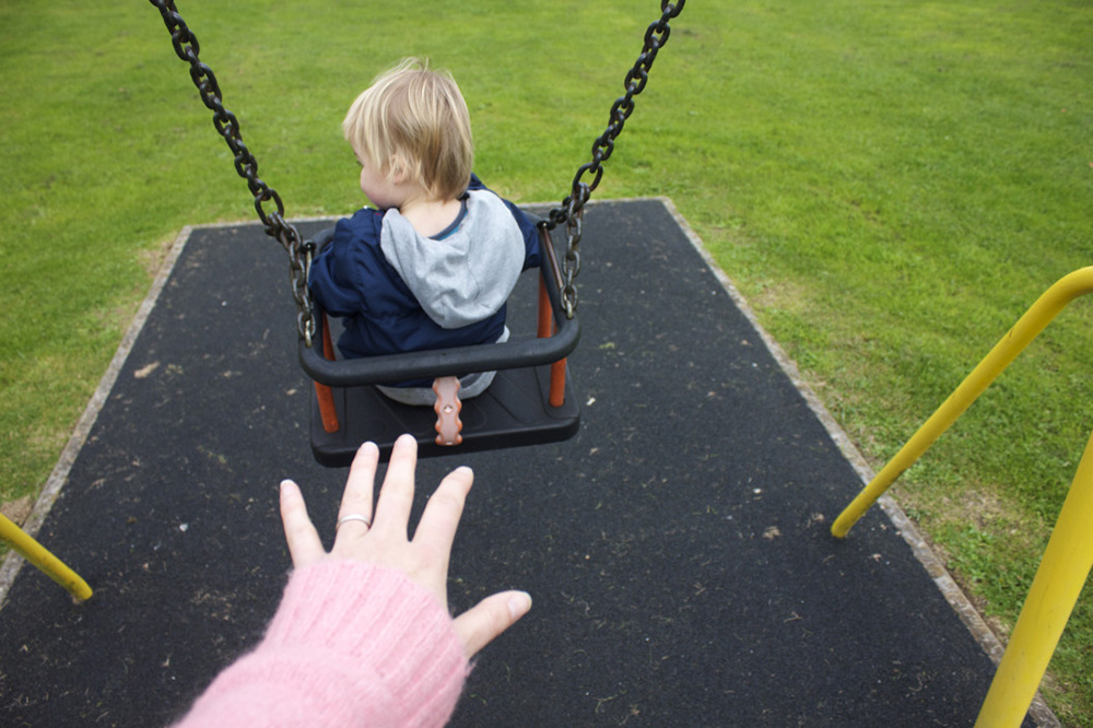 jeu dans jardin