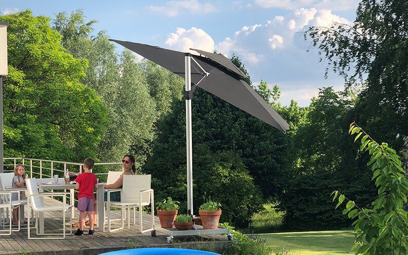 modèle de parasol déporté Solero Fratello pro