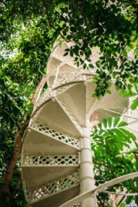 monte escalier jardin