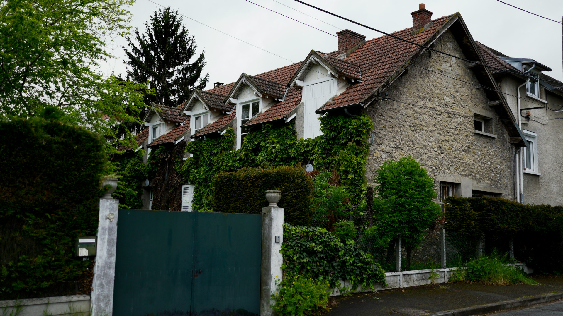 Quelle clôture choisir pour votre maison pour se protéger ?